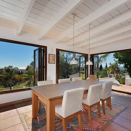 Villa Ingrid Canovas *